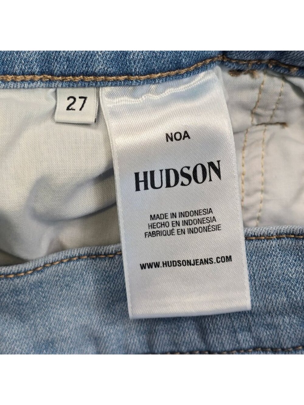 Hudson NOA Size 27 Distressed Light Wash Denim Jeans High Rise Straight Crop - Picture 2 of 7